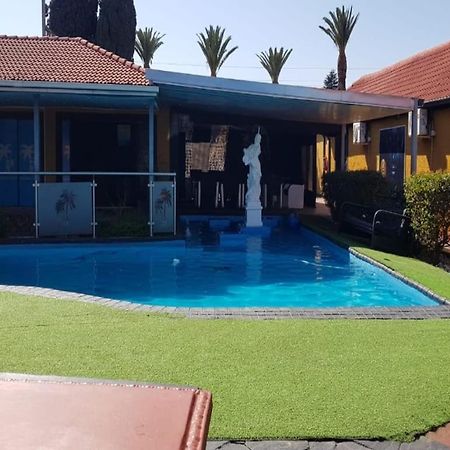 באנוני National Lodge מראה חיצוני תמונה